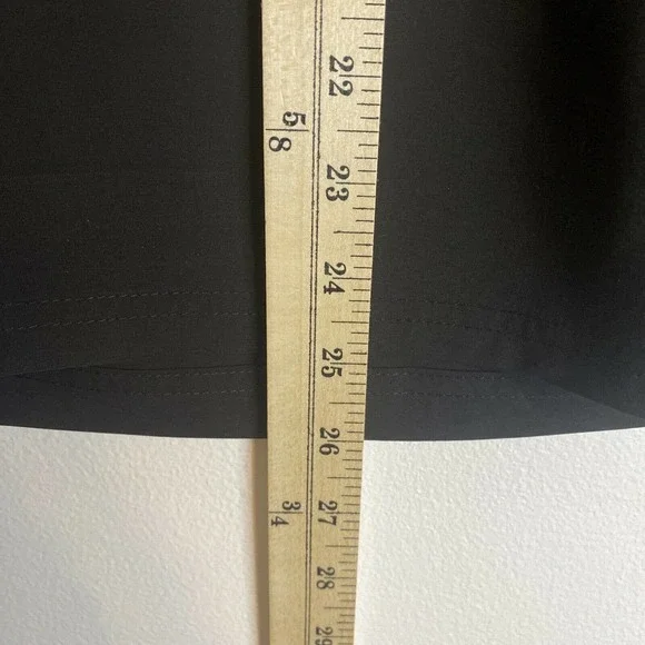 Koi Basics Scrub Top Kade 1011 V-Neck Black Medium - Picture 6 of 8